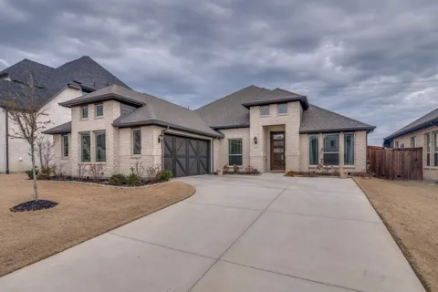 1927 Frediano Lane