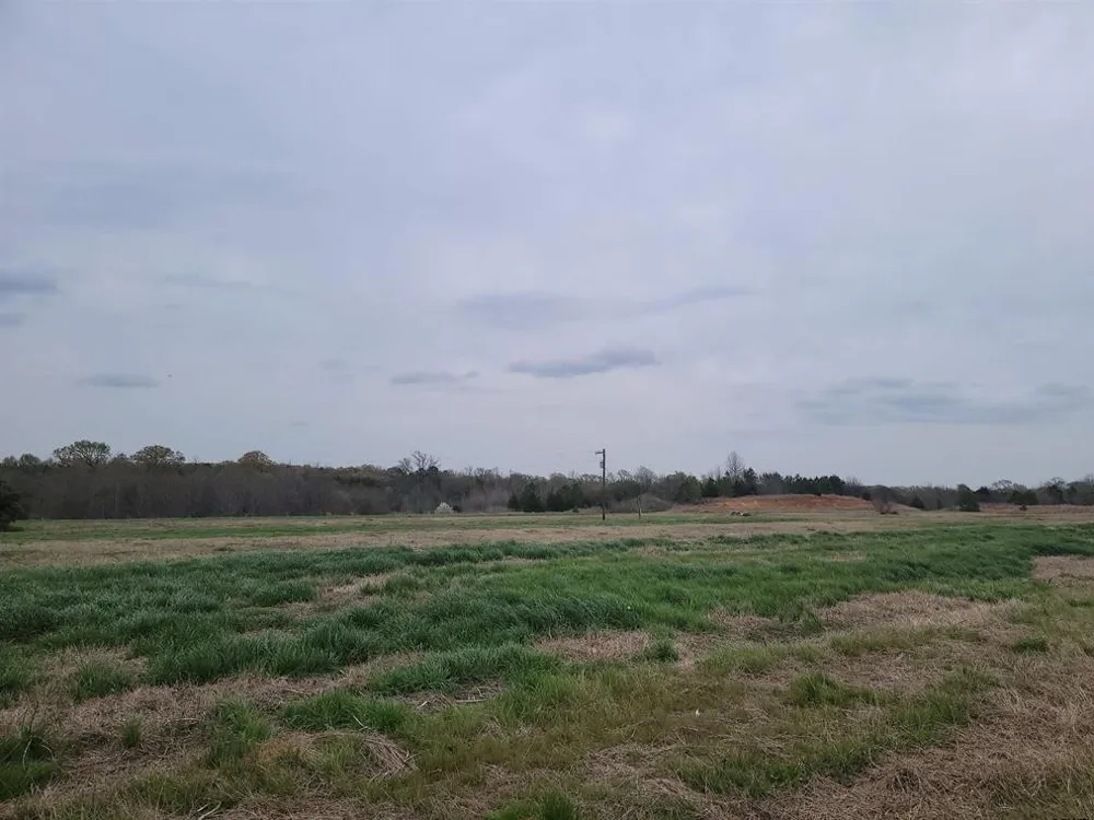 CR 2214 Pittsburg, TX 75686