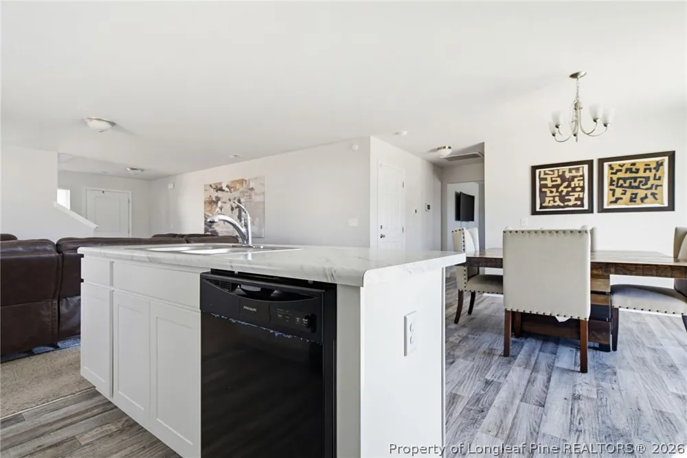 913 Sapphire Stone Lane Hope Mills, NC 28348