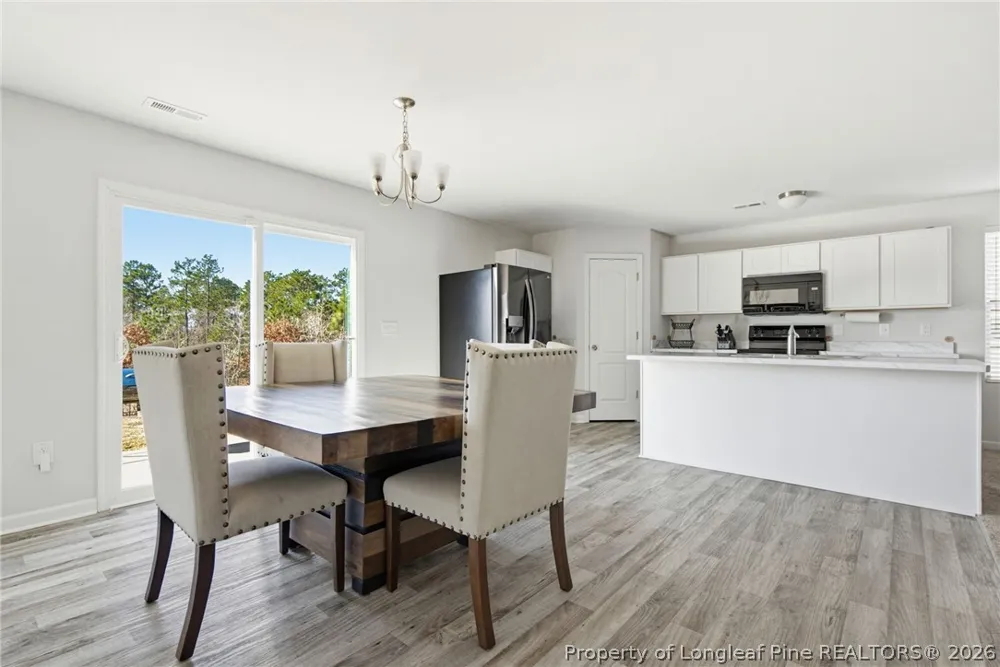 913 Sapphire Stone Lane Hope Mills, NC 28348