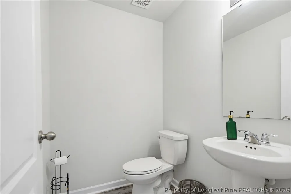 913 Sapphire Stone Lane Hope Mills, NC 28348