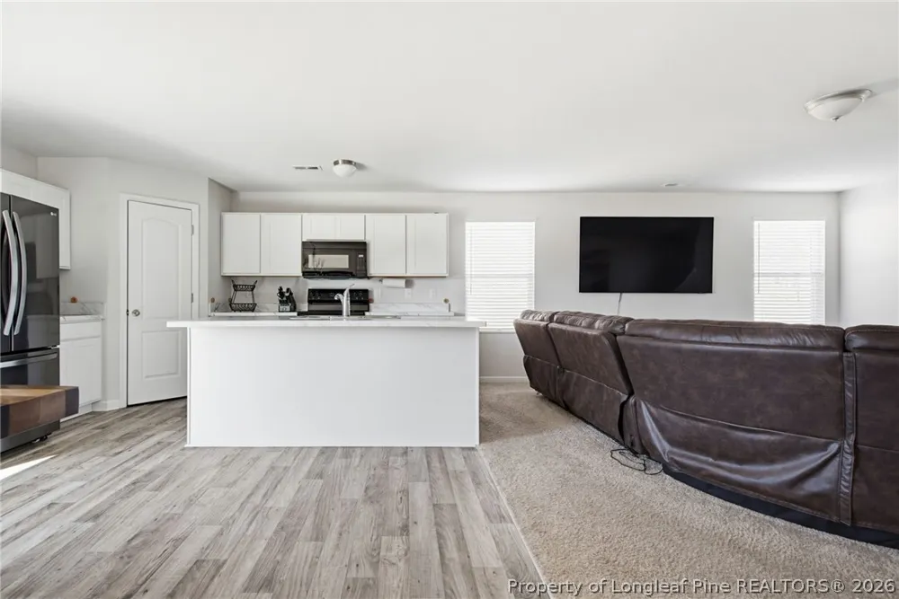 913 Sapphire Stone Lane Hope Mills, NC 28348
