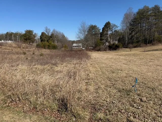 7 Crockett Lake Drive Crossville, TN 38572