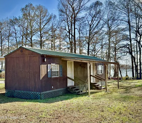 2927 Highway 569