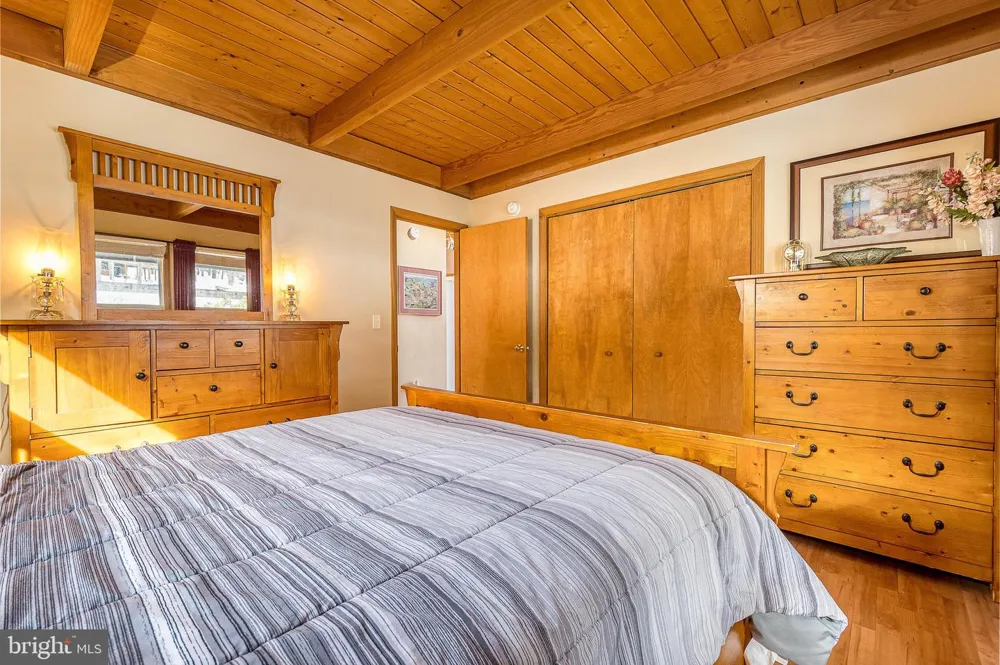 231 SANTA FE TRAIL Oakland, MD 21550