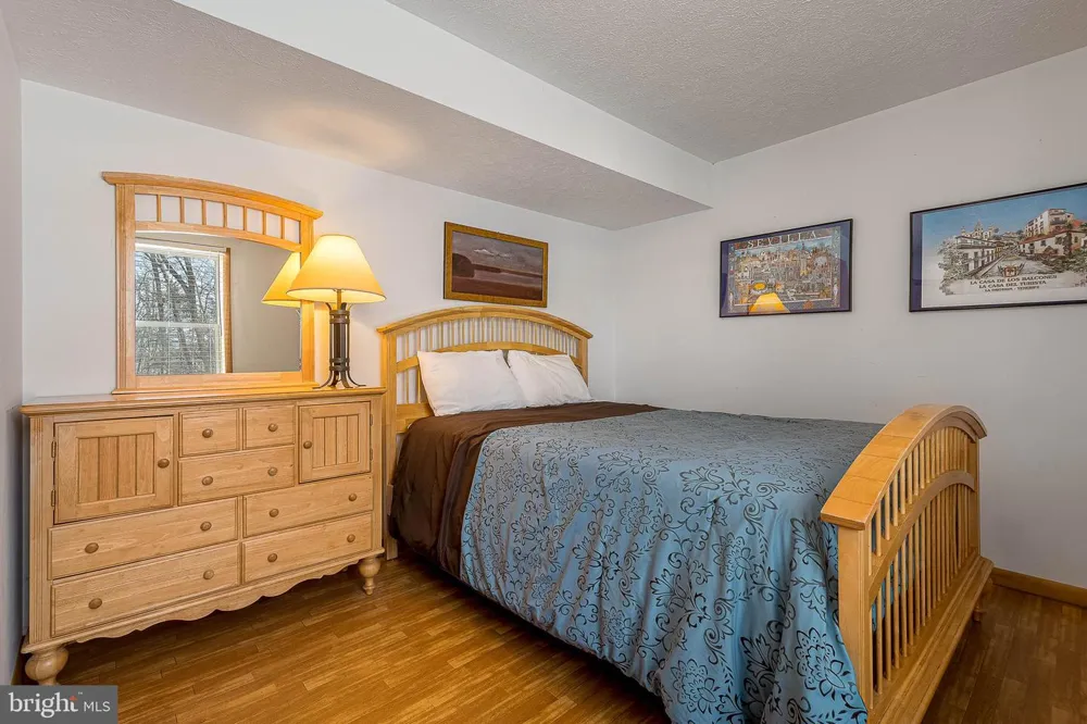 231 SANTA FE TRAIL Oakland, MD 21550