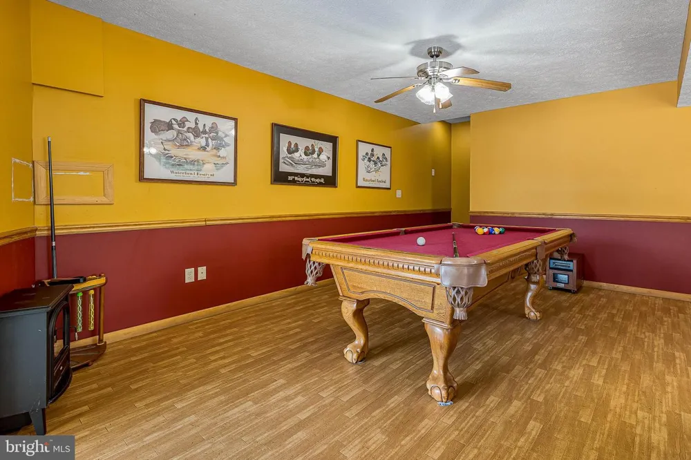 231 SANTA FE TRAIL Oakland, MD 21550
