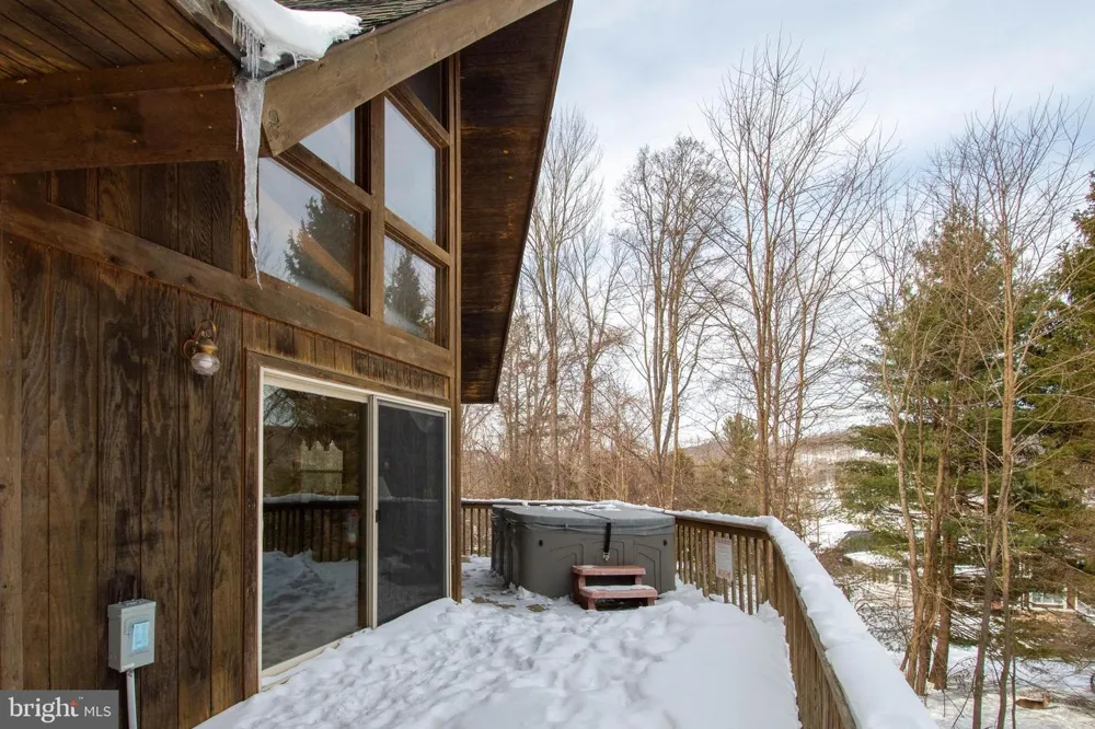 231 SANTA FE TRAIL Oakland, MD 21550