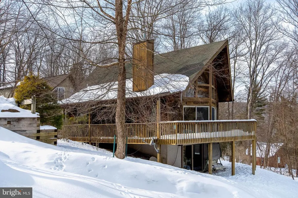 231 SANTA FE TRAIL Oakland, MD 21550