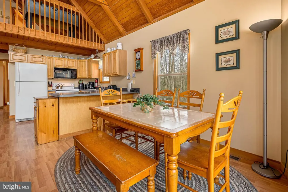 231 SANTA FE TRAIL Oakland, MD 21550