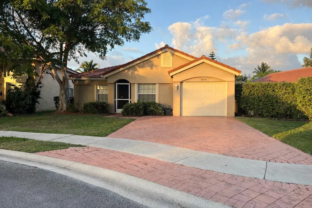 3648 Chesapeake Court