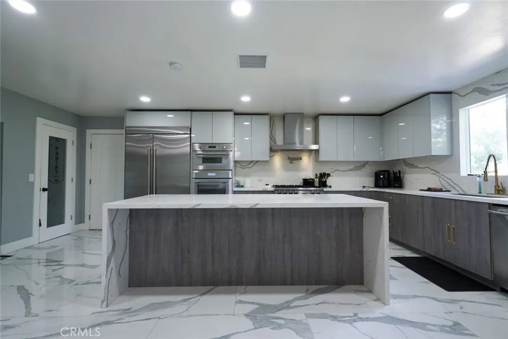 2364 Las Palomas La Habra Heights, CA 90631
