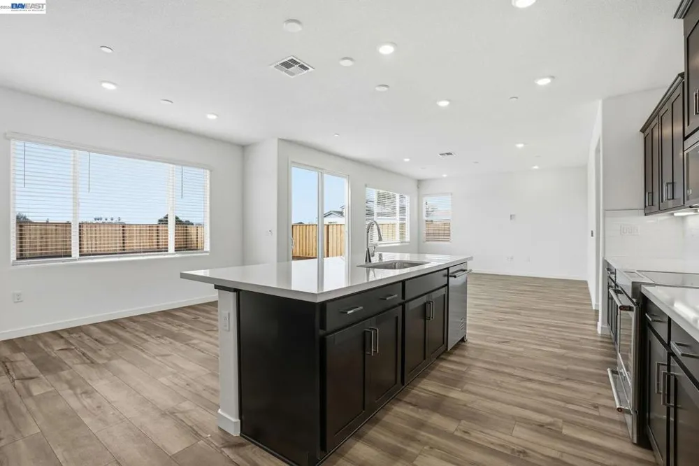 1004 Bluebell Circle Discovery Bay, CA 94505