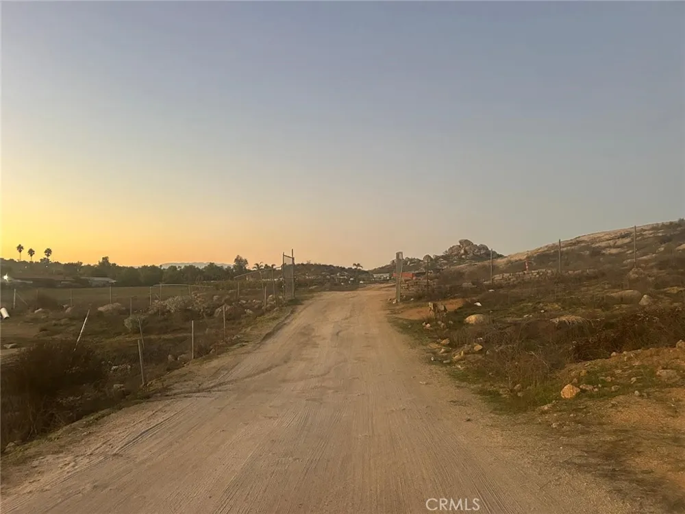 22169 Rocky Hills Perris, CA 92570