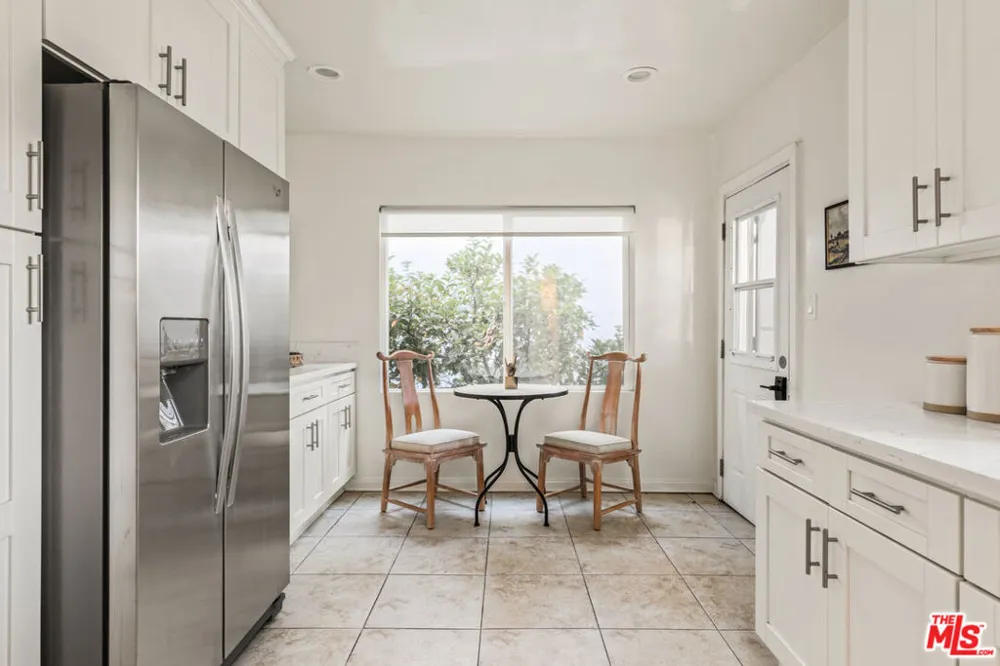 329 S Reeves Drive Beverly Hills, CA 90212