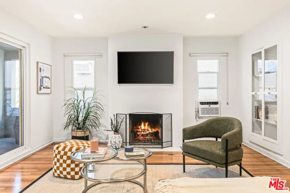 329 S Reeves Drive Beverly Hills, CA 90212