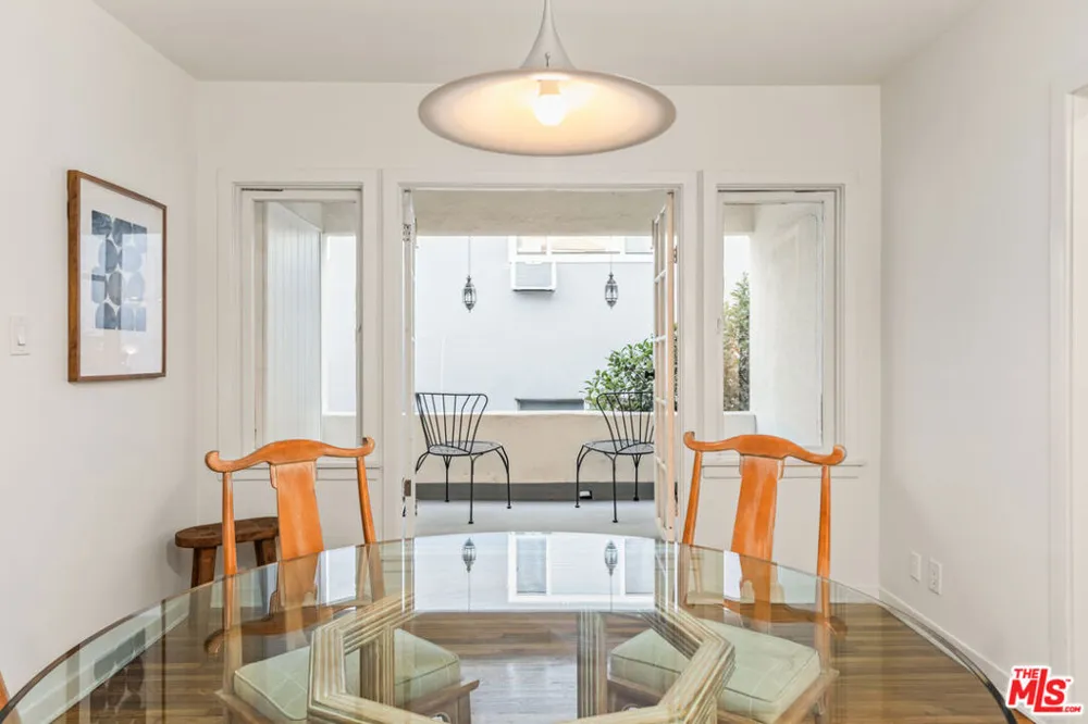 329 S Reeves Drive Beverly Hills, CA 90212