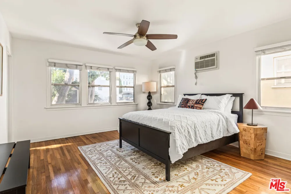 329 S Reeves Drive Beverly Hills, CA 90212