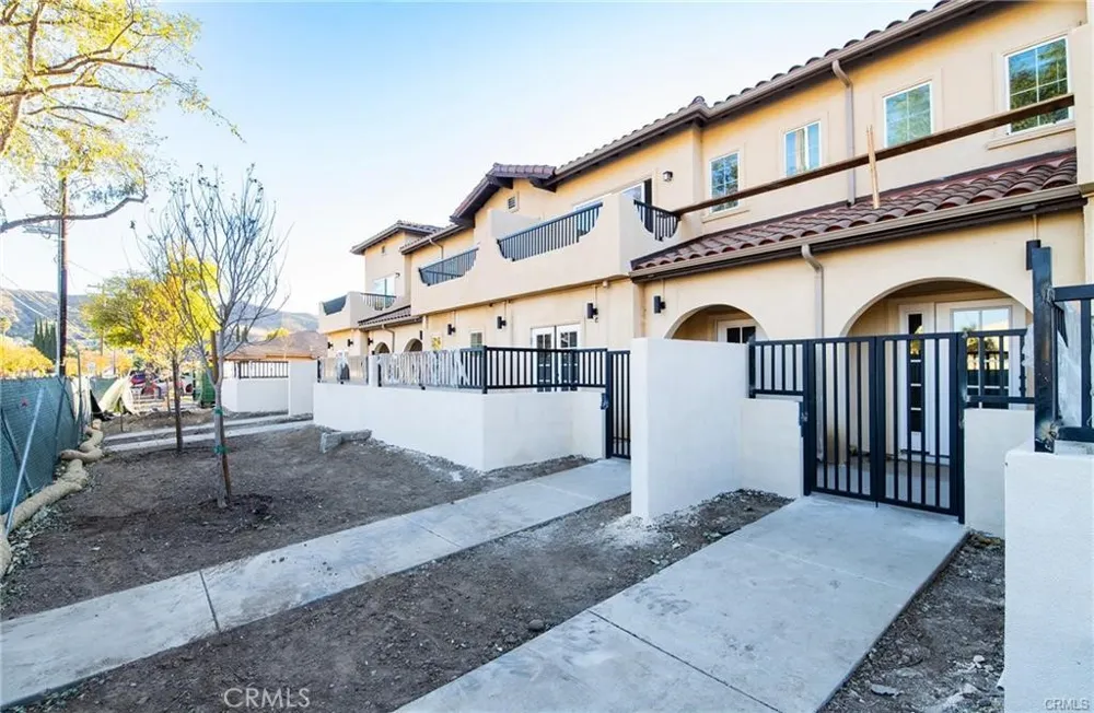 5518 E Los Angeles Avenue #4 Simi Valley, CA 93063