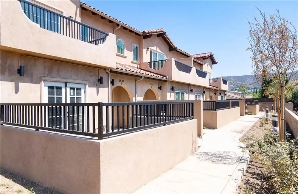 5518 E Los Angeles Avenue #4 Simi Valley, CA 93063
