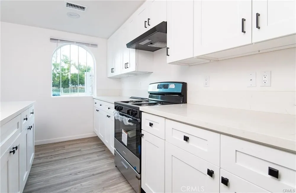 5526 E Los Angeles Avenue #4 Simi Valley, CA 93063