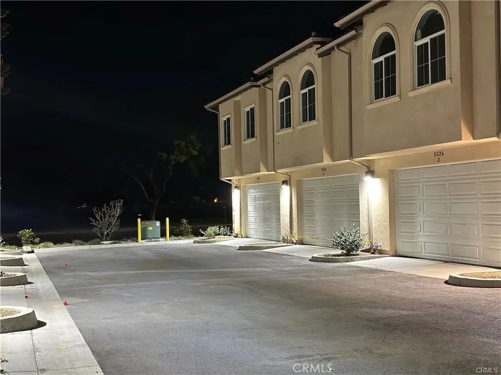 5526 E Los Angeles Avenue #4 Simi Valley, CA 93063