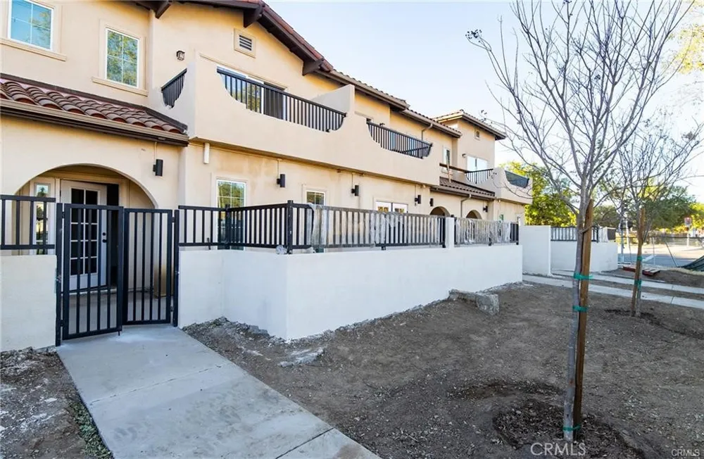 5502 E Los Angeles Avenue #3 Simi Valley, CA 93063