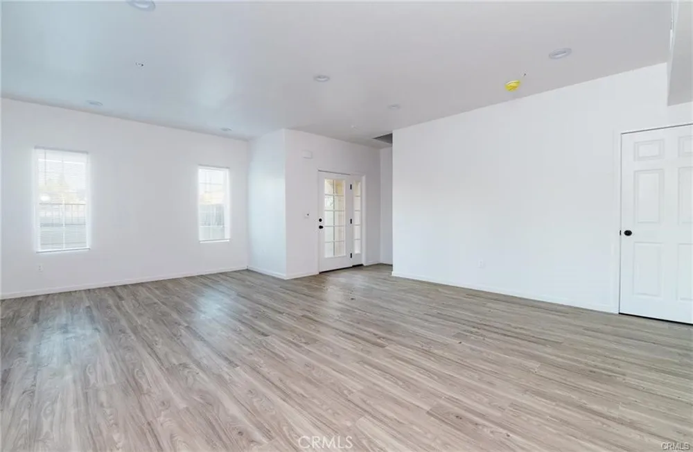 5502 E Los Angeles Avenue #3 Simi Valley, CA 93063
