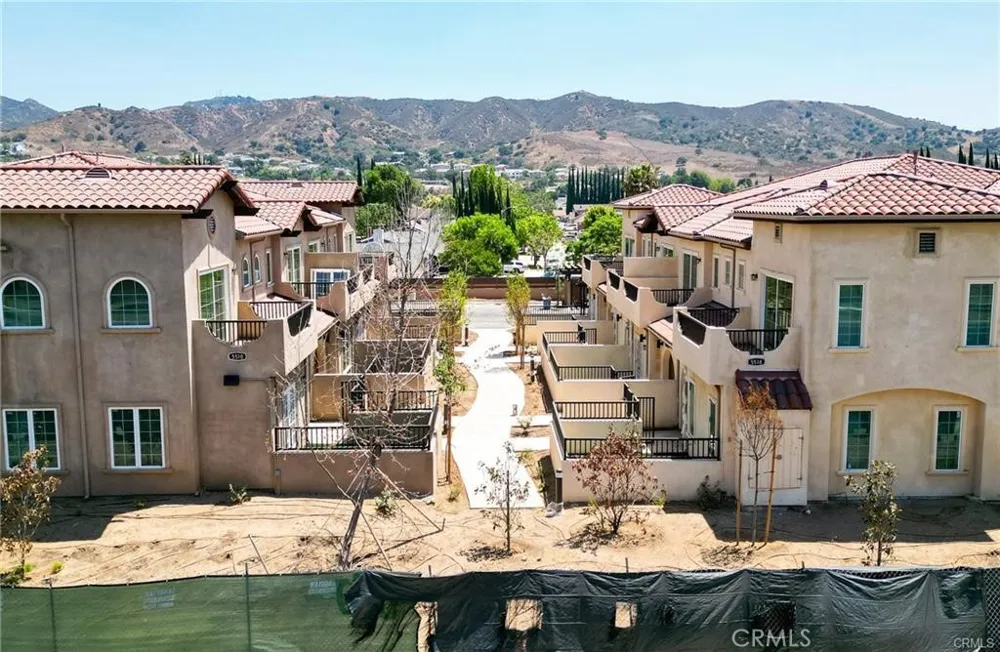 5502 E Los Angeles Avenue #3 Simi Valley, CA 93063
