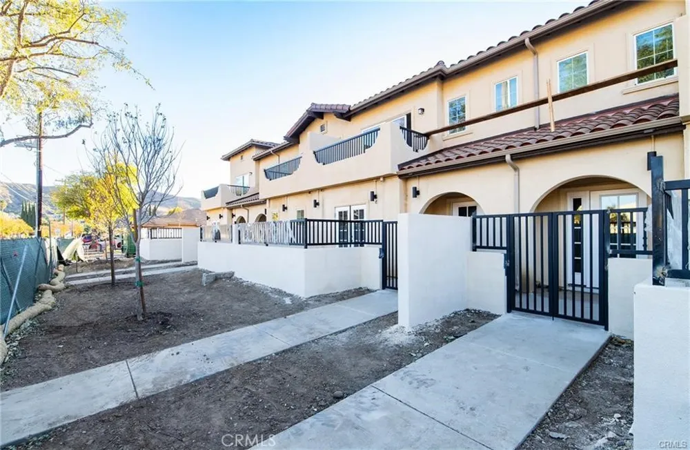 5502 E Los Angeles Avenue #4 Simi Valley, CA 93063