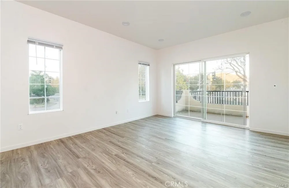 5502 E Los Angeles Avenue #4 Simi Valley, CA 93063
