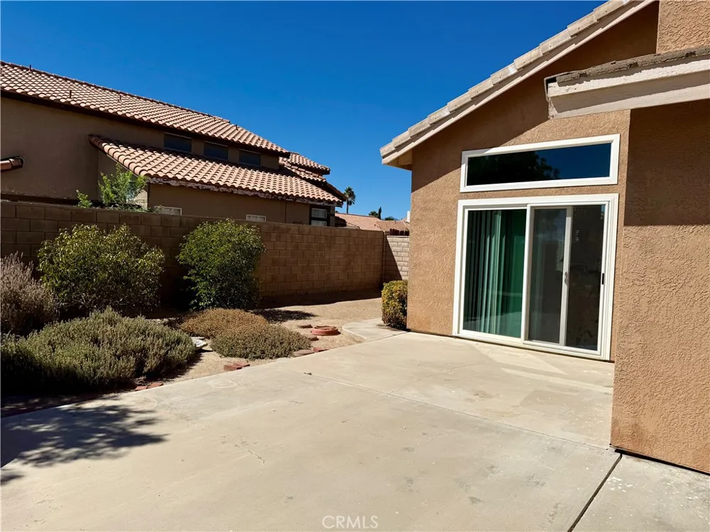 12225 San Dimas Street Victorville, CA 92392