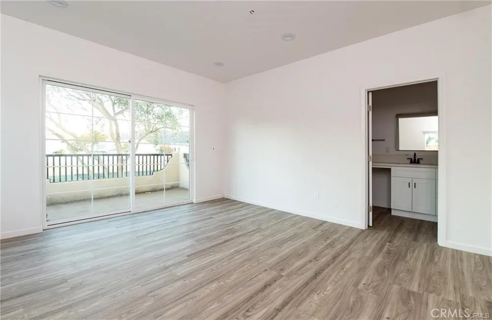 5526 E Los Angeles Avenue #2 Simi Valley, CA 93063