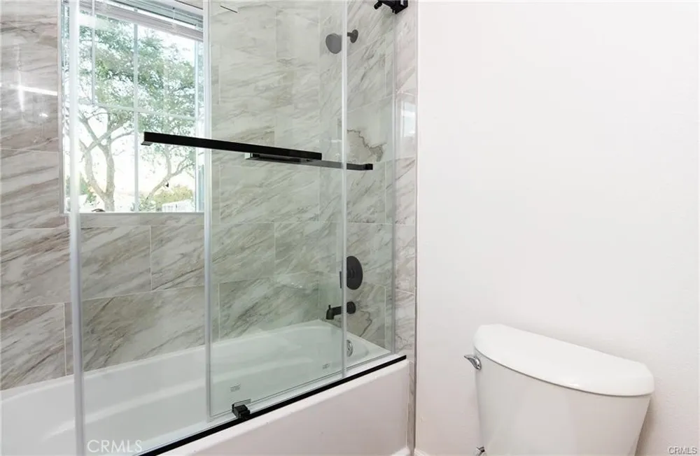 5526 E Los Angeles Avenue #2 Simi Valley, CA 93063