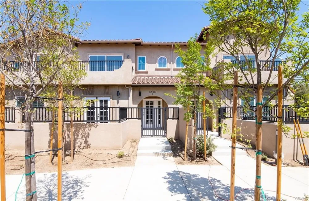 5526 E Los Angeles Avenue #2 Simi Valley, CA 93063