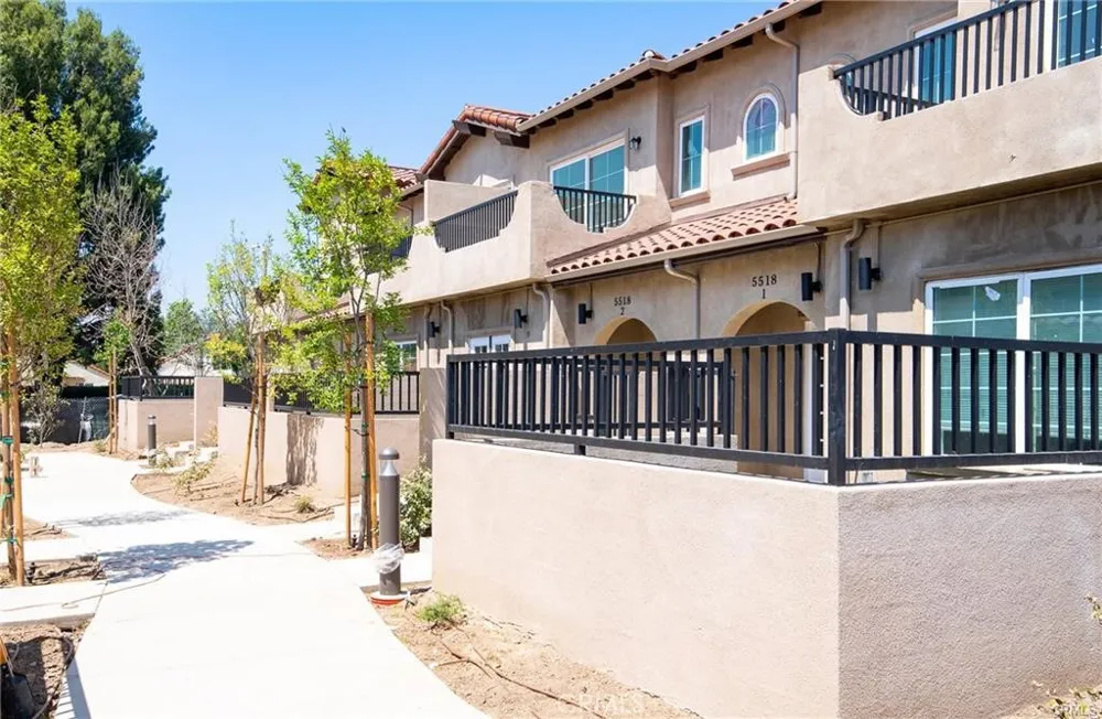 5526 E Los Angeles Avenue #2 Simi Valley, CA 93063