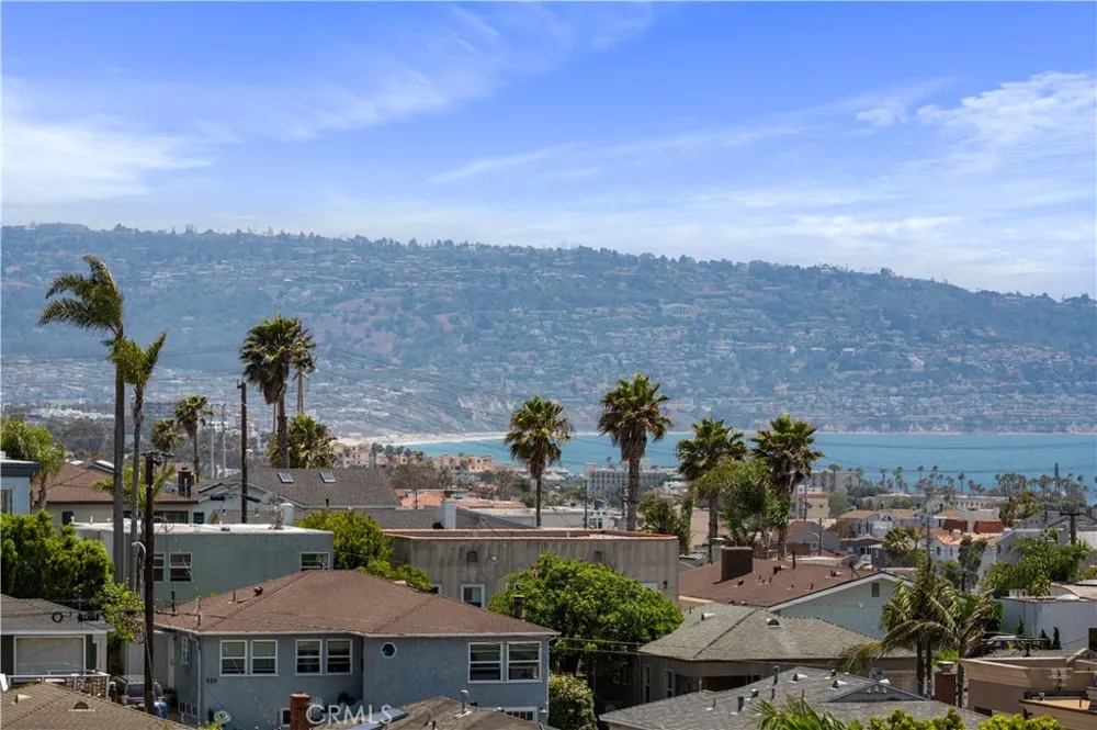 867 Aubrey Court #1 Hermosa Beach, CA 90254