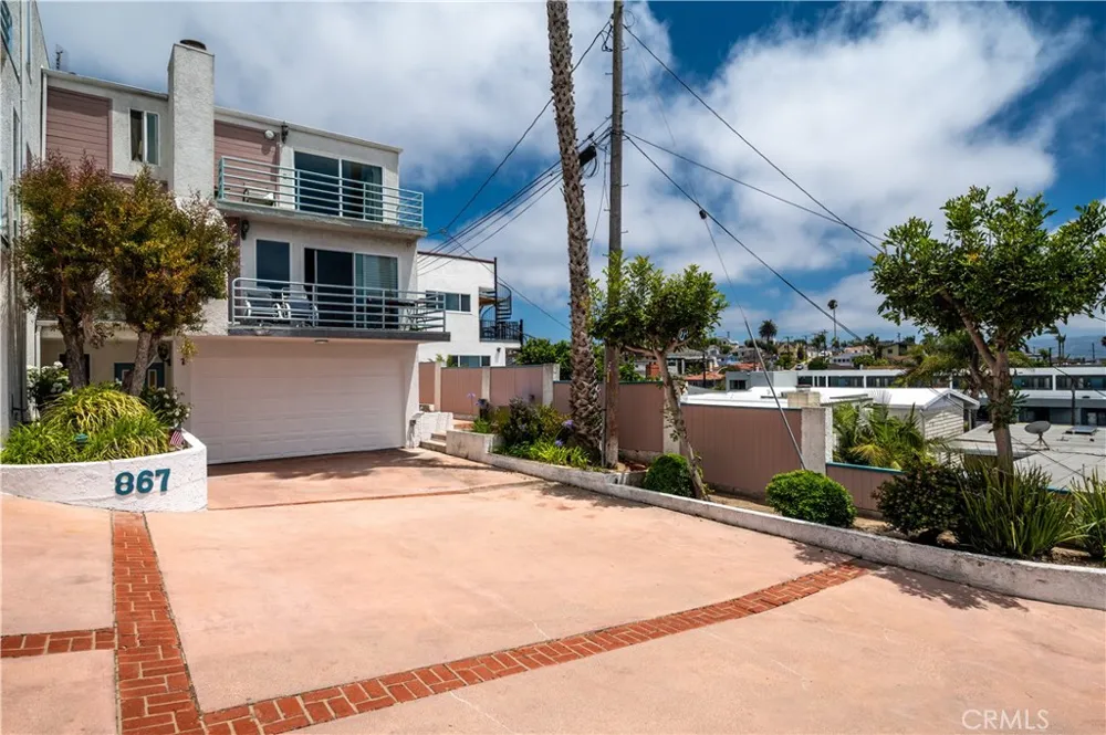 867 Aubrey Court #1 Hermosa Beach, CA 90254