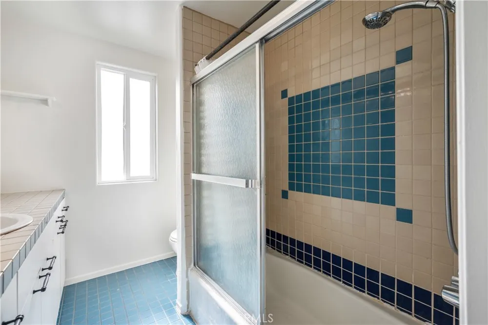 867 Aubrey Court #1 Hermosa Beach, CA 90254