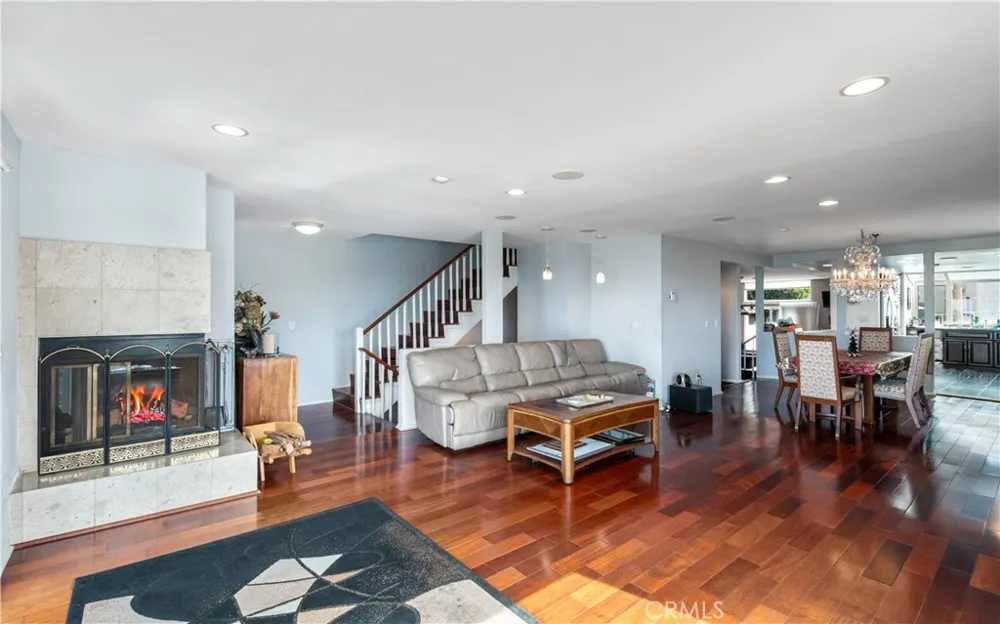 867 Aubrey Court #1 Hermosa Beach, CA 90254