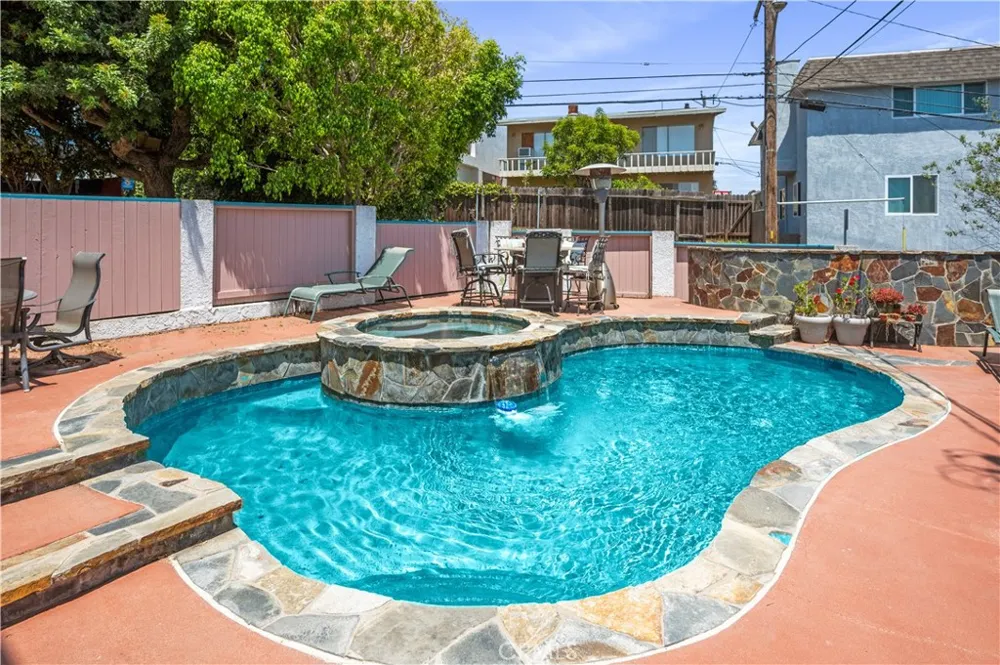867 Aubrey Court #1 Hermosa Beach, CA 90254