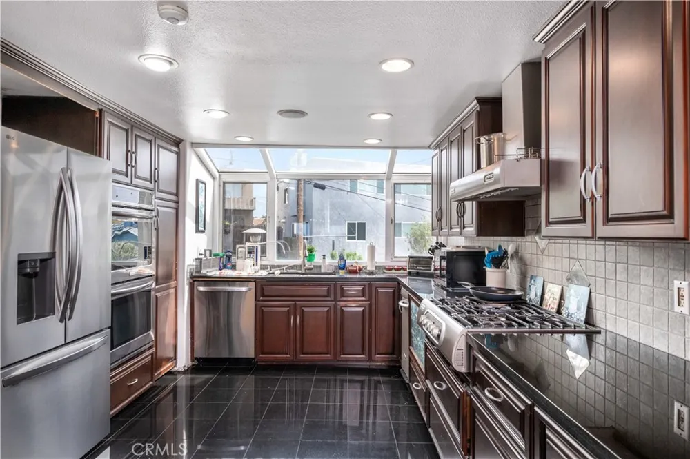 867 Aubrey Court #1 Hermosa Beach, CA 90254