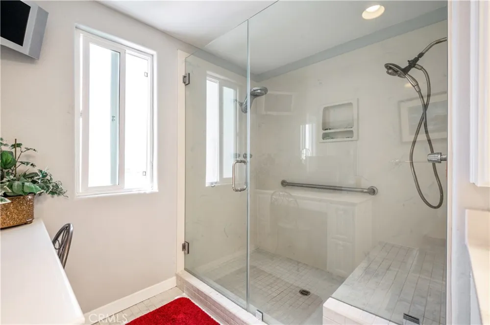 867 Aubrey Court #1 Hermosa Beach, CA 90254