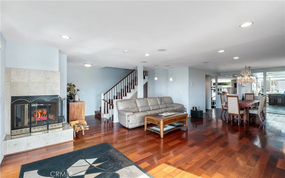 867 Aubrey Court #1 Hermosa Beach, CA 90254