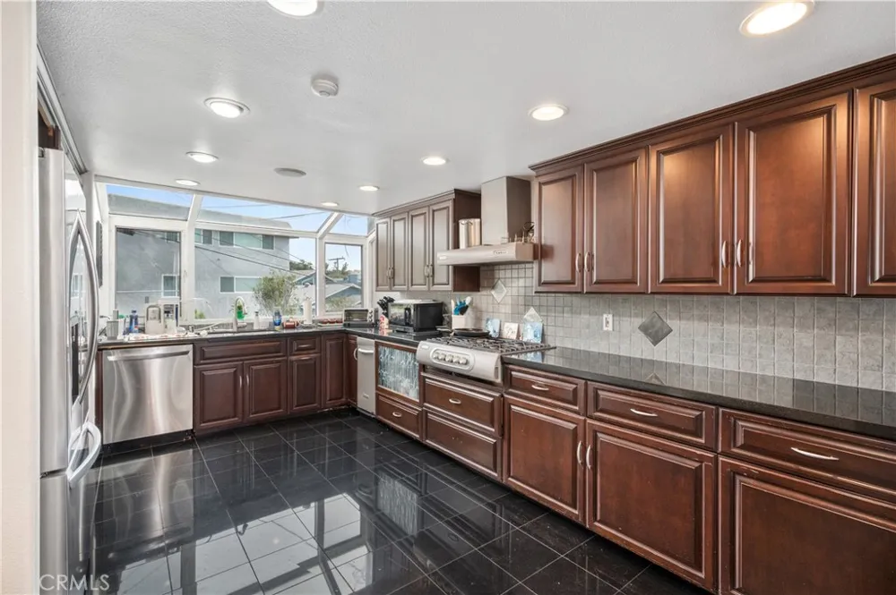 867 Aubrey Court #1 Hermosa Beach, CA 90254