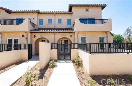 5526 E Los Angeles Avenue #1