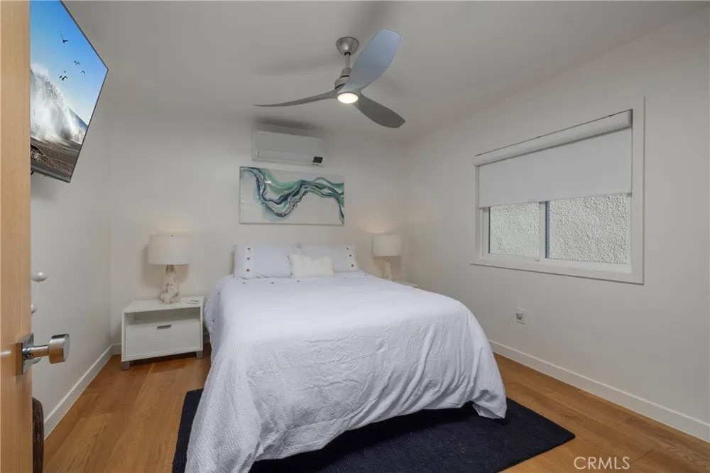 10 66th Place Long Beach, CA 90803