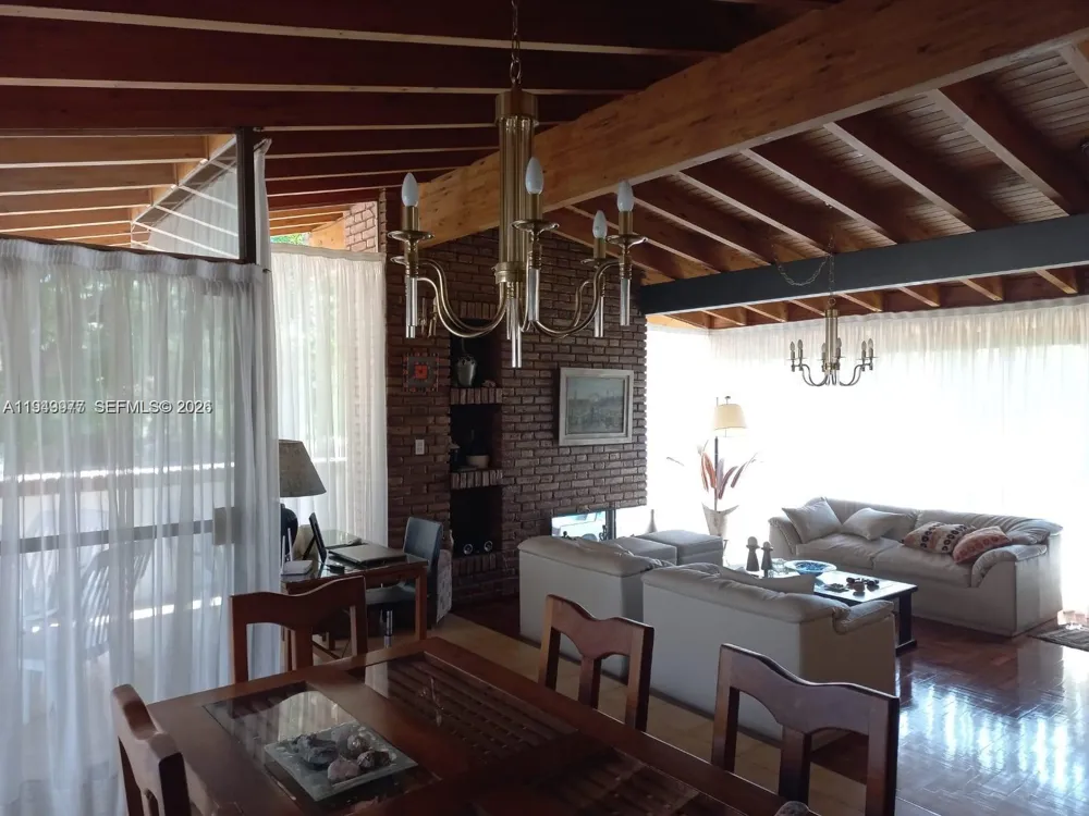 706 Cerro Leon Negro Mendoza,Argentina Other Country - Not In USA, M 5500