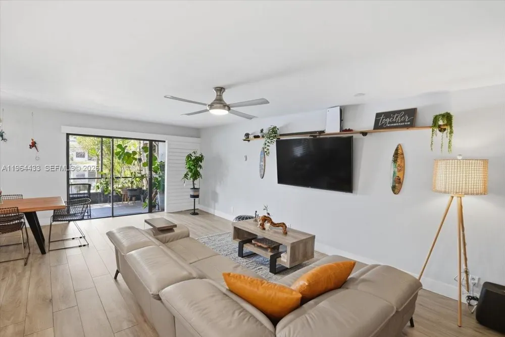 958 Mockingbird Ln #514 Plantation, FL 33324