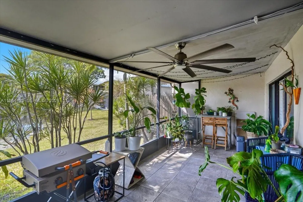 958 Mockingbird Ln #514 Plantation, FL 33324